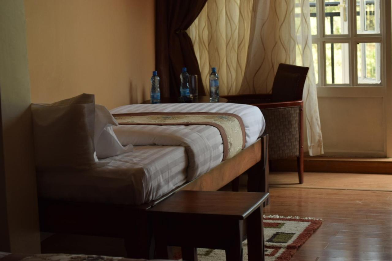 Esikar Gardens Hotel Narok Экстерьер фото