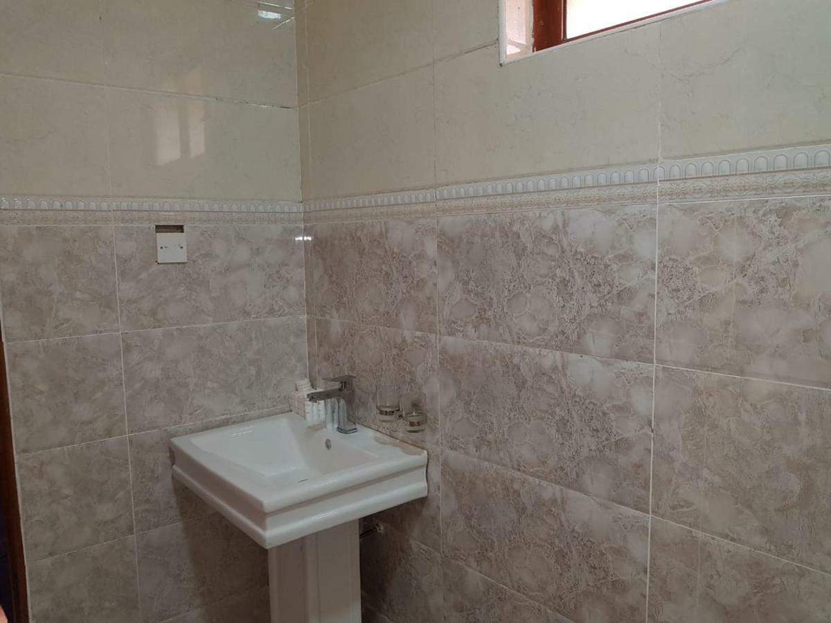Esikar Gardens Hotel Narok Экстерьер фото