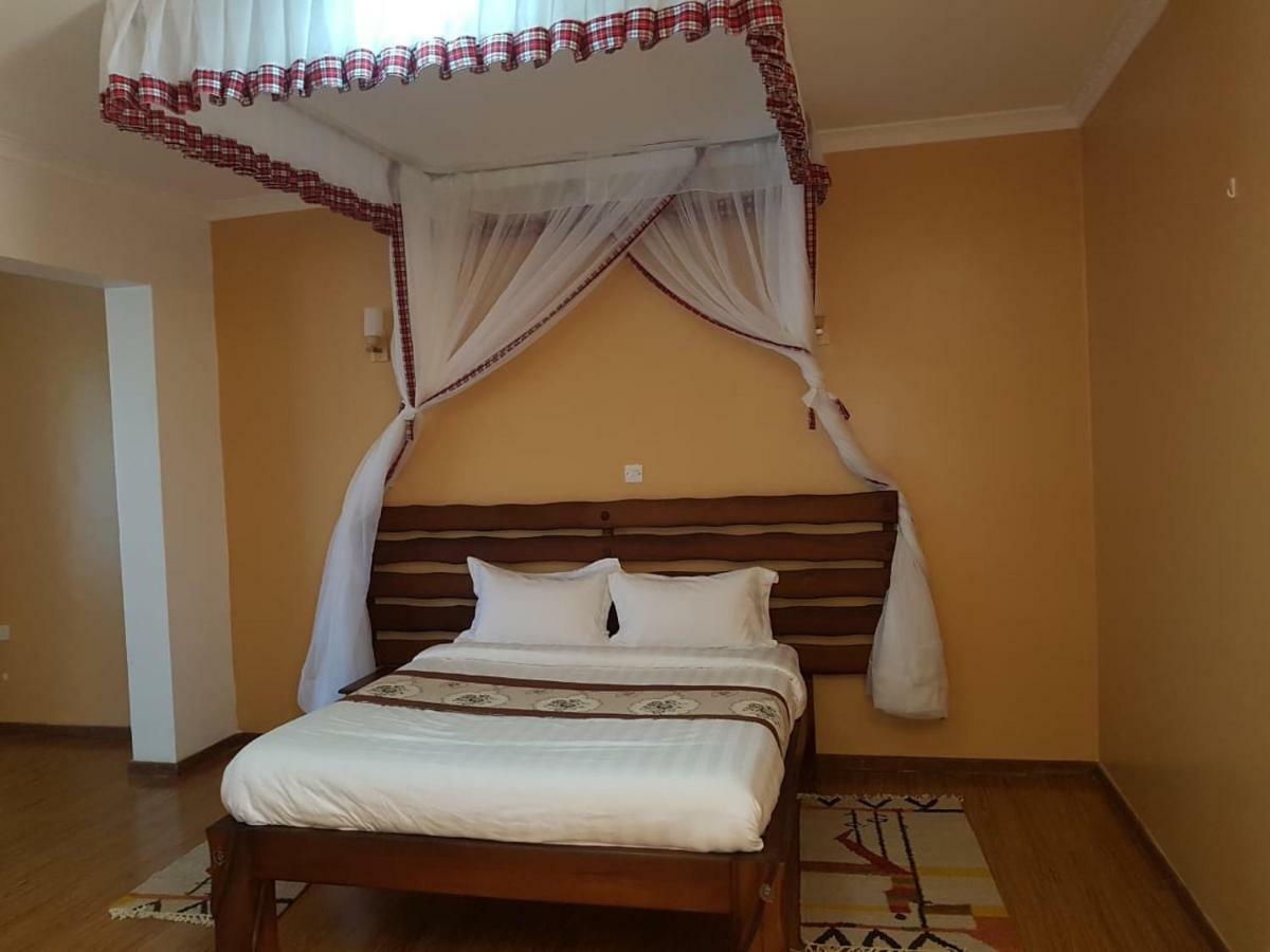 Esikar Gardens Hotel Narok Экстерьер фото
